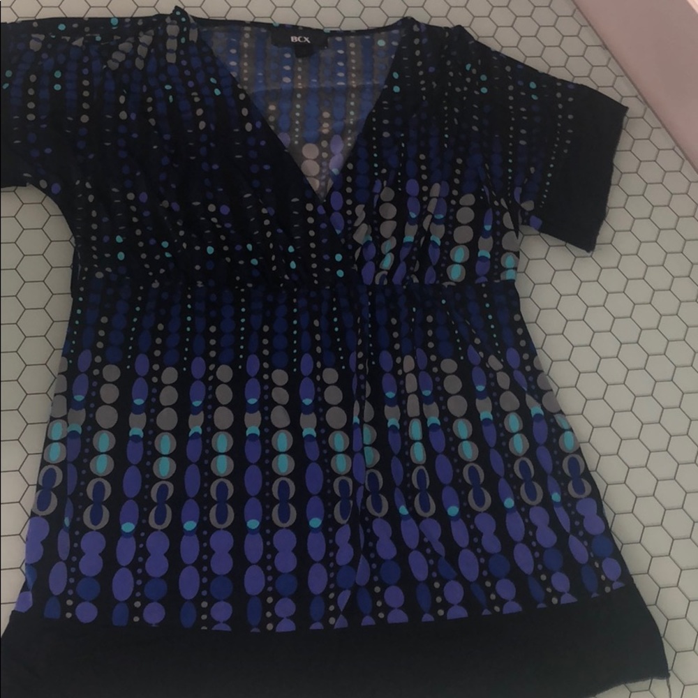 Vneck stretch short sleeved blouse